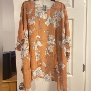 Space 46 peach floral kimono